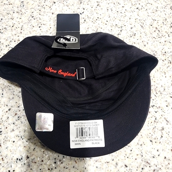NFL Women's New England Patriots Black Cadet Hat - Picture 3 of 4